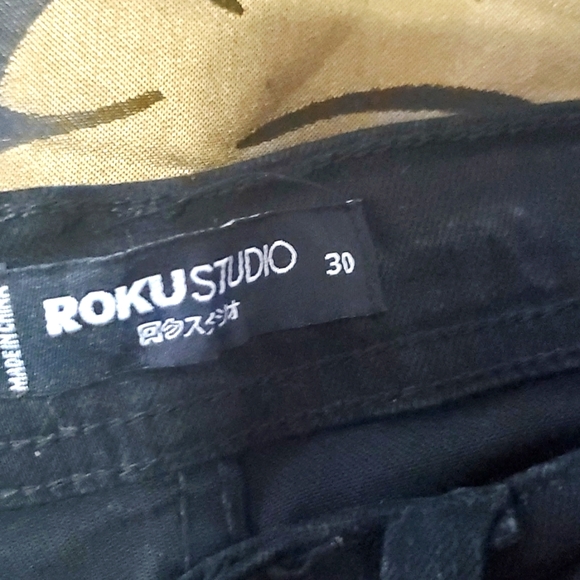 ROKU STUDIOS Boys Size 30 - Picture 2 of 3
